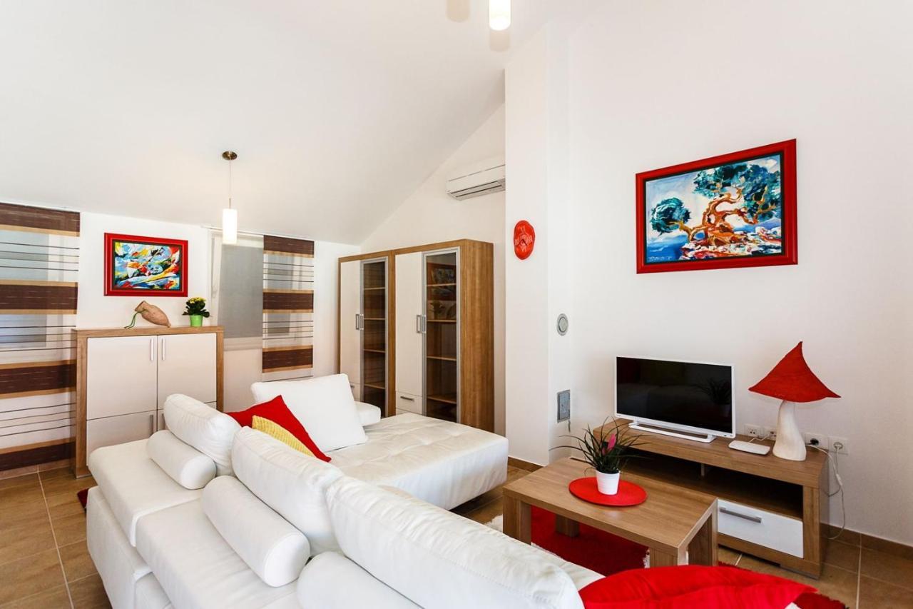 Apartment Adria 3 Malinska Exterior photo